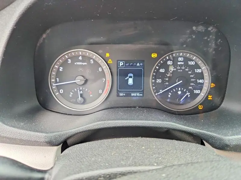 2018 HYUNDAI TUCSON SE  