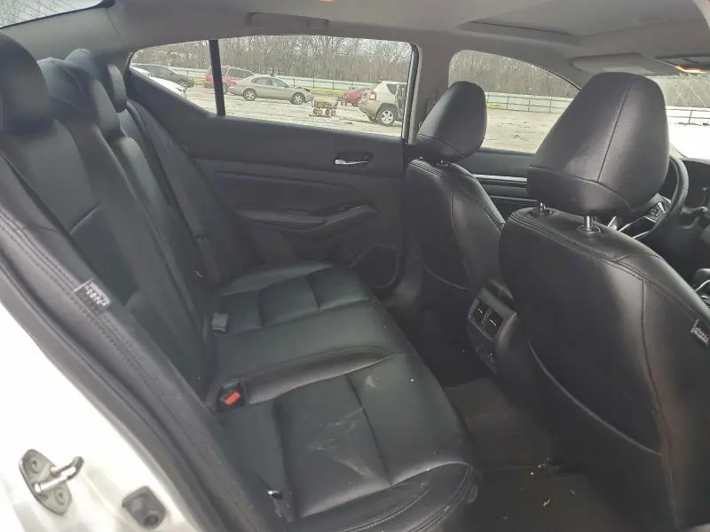 2020 NISSAN ALTIMA SV  