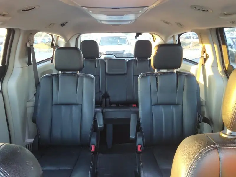 2016 CHRYSLER TOWN & COUNTRY TOURING  