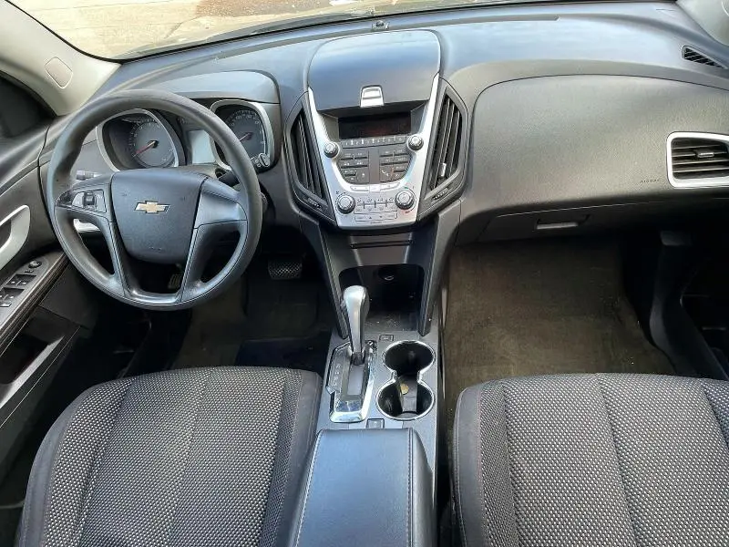 2010 CHEVROLET EQUINOX LT  