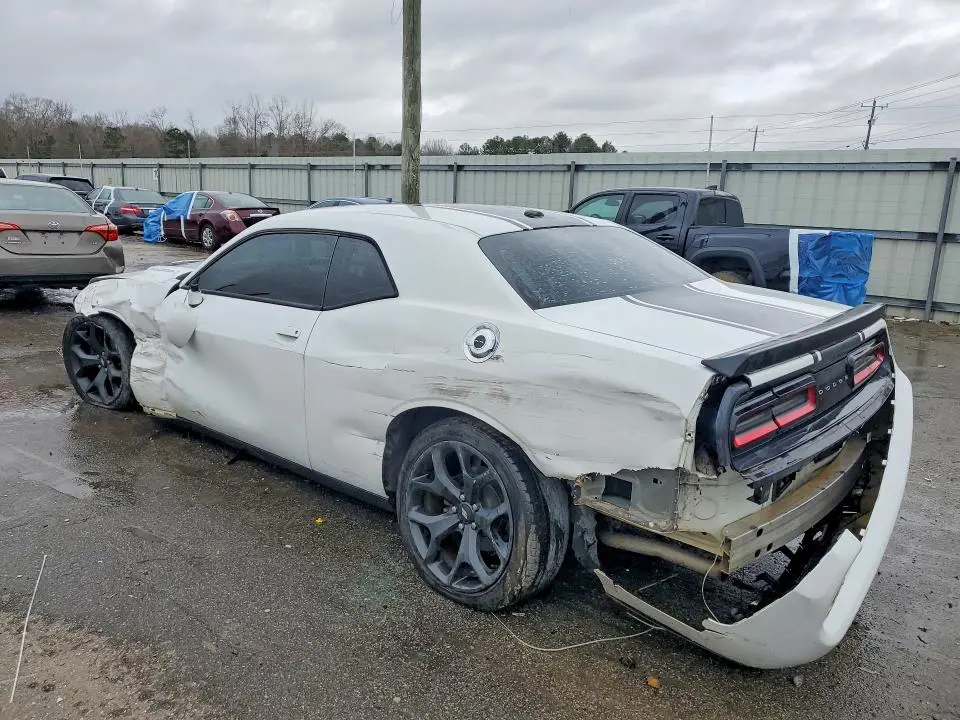 2015 DODGE CHALLENGER SXT  