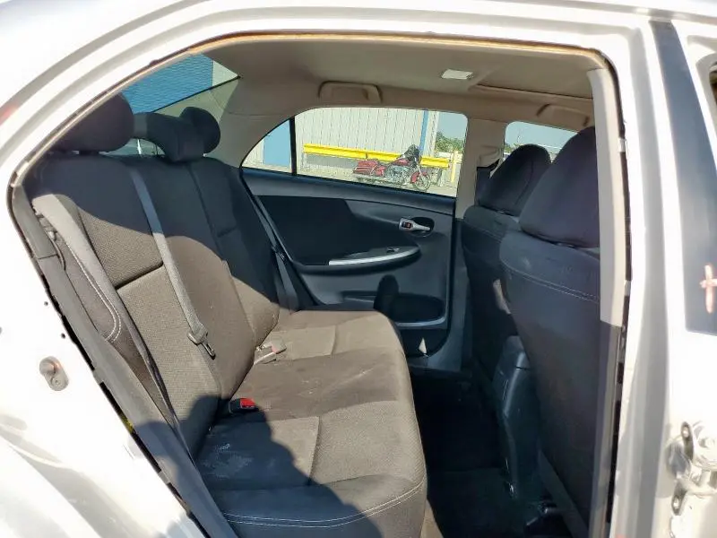 2013 TOYOTA COROLLA BASE  