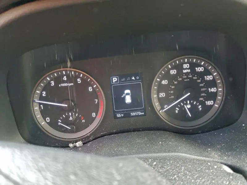 2018 HYUNDAI TUCSON SE  