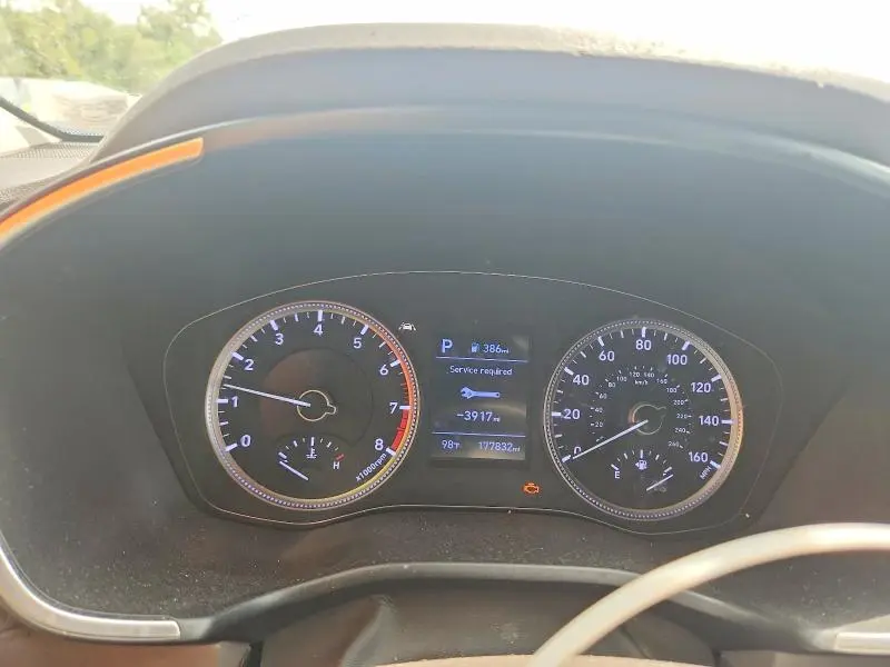 2019 HYUNDAI SANTA FE SE  