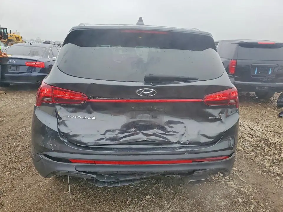 2021 HYUNDAI SANTA FE SE  
