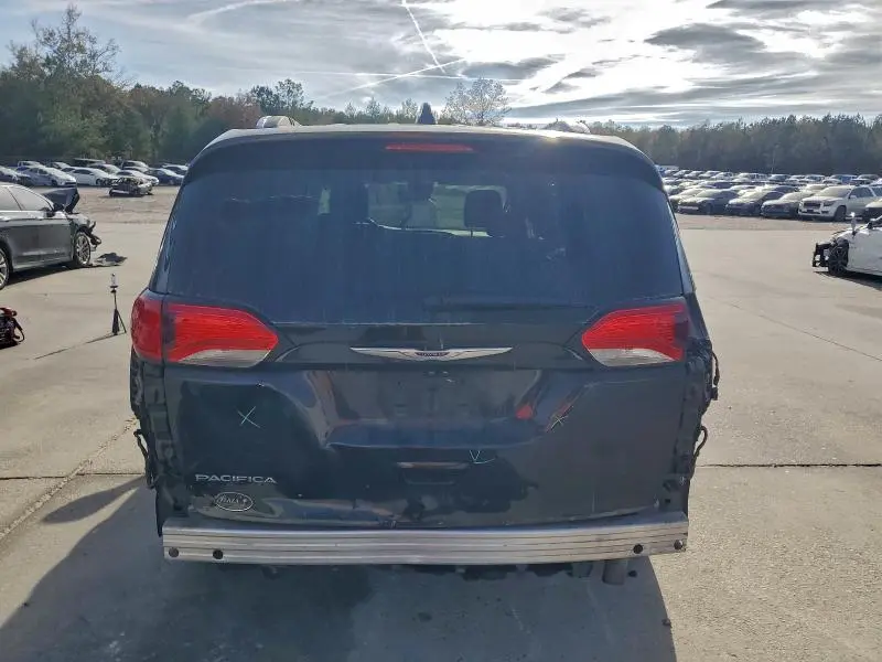 2019 CHRYSLER PACIFICA TOURING L PLUS  
