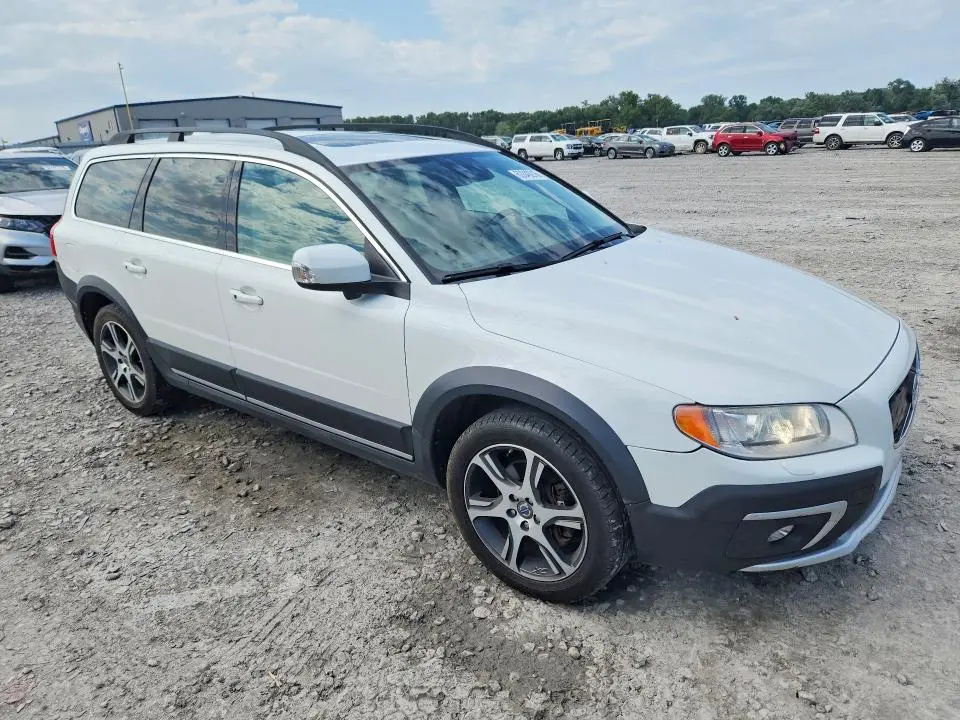 2014 VOLVO XC70 T6  
