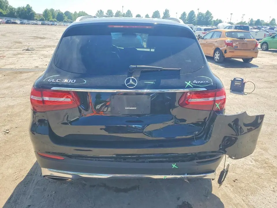 2019 MERCEDES-BENZ GLC 300 4MATIC  