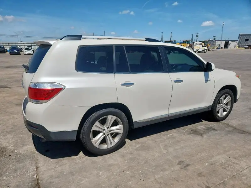 2013 TOYOTA HIGHLANDER LIMITED  