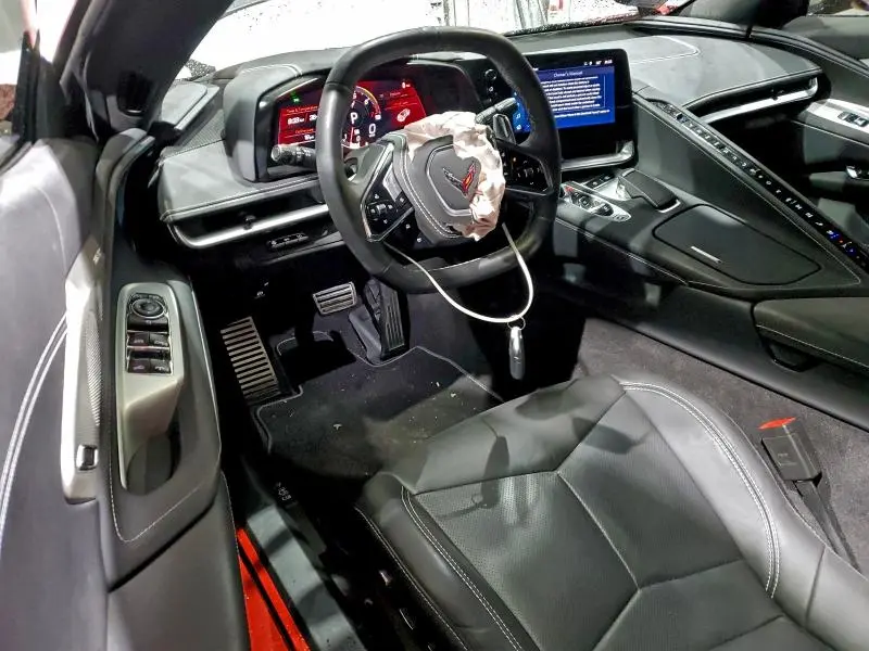 2025 CHEVROLET CORVETTE STINGRAY 2LT  