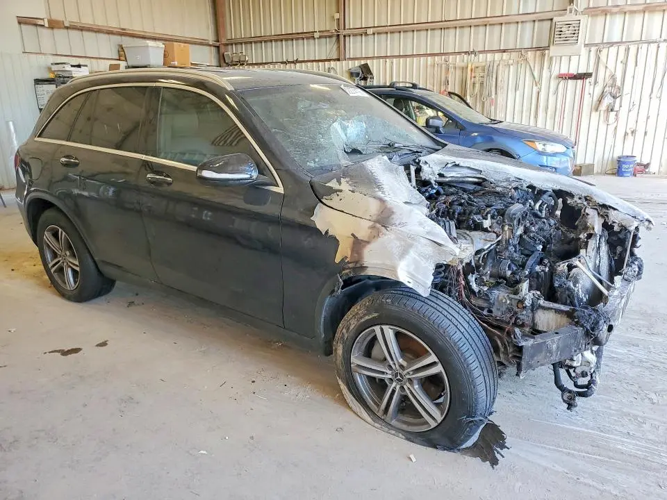 2021 MERCEDES-BENZ GLC 300 4MATIC  