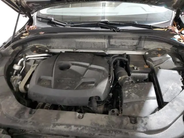 2018 VOLVO XC60 T5  