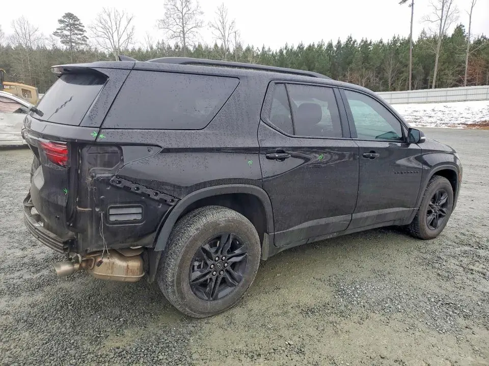 2023 CHEVROLET TRAVERSE LT  