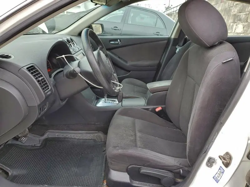 2010 NISSAN ALTIMA BASE  
