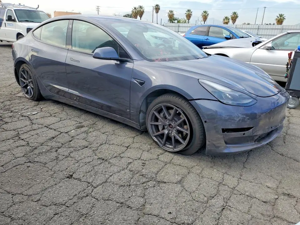 2021 TESLA MODEL 3   