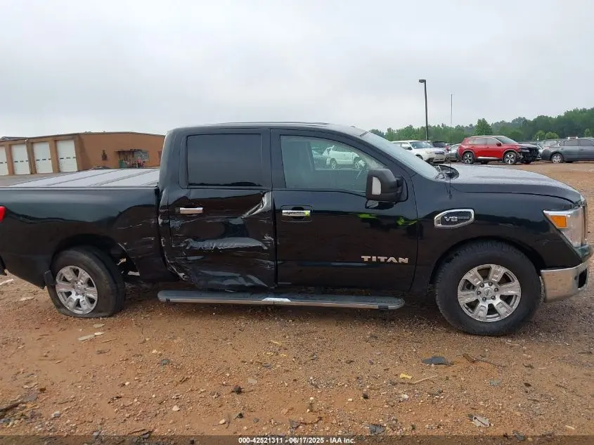 2017 NISSAN TITAN SV