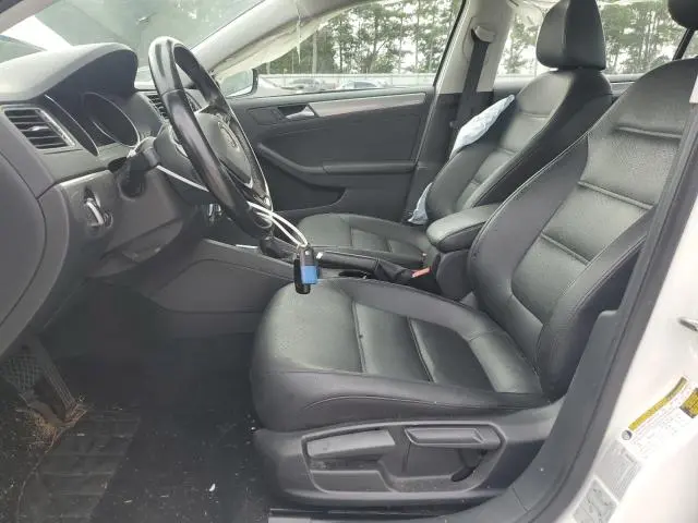 2017 VOLKSWAGEN JETTA SE  