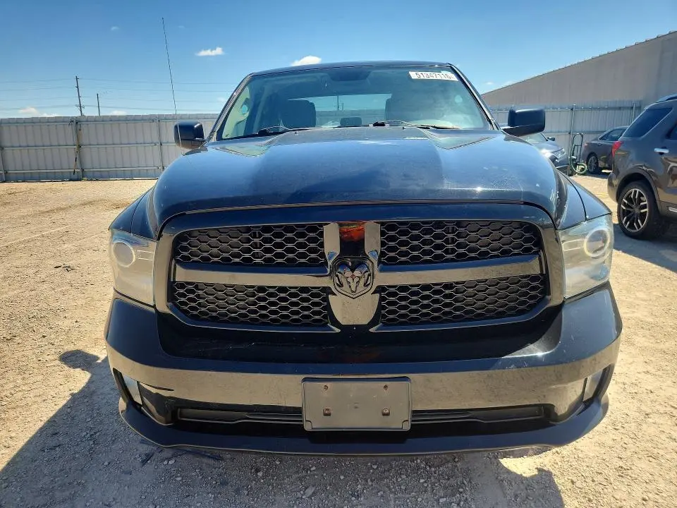 2013 RAM 1500 ST  