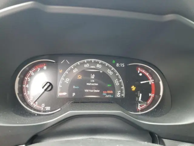 2025 TOYOTA RAV4 XLE  