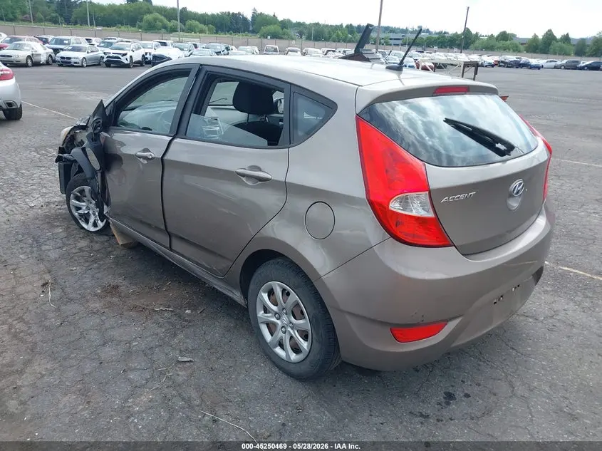 2014 HYUNDAI ACCENT GS