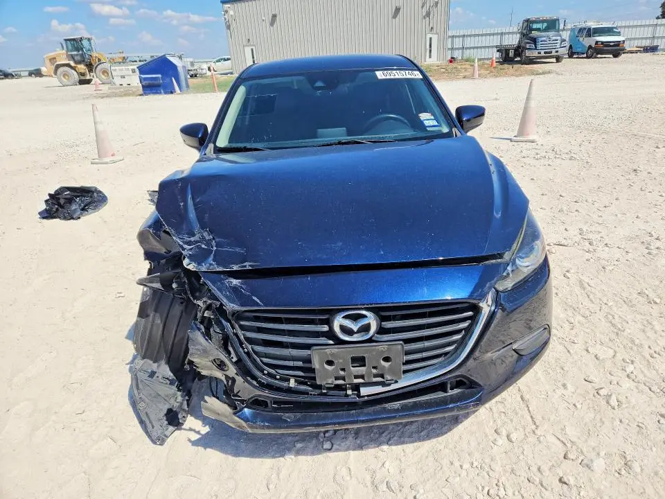 2018 MAZDA 3 TOURING  