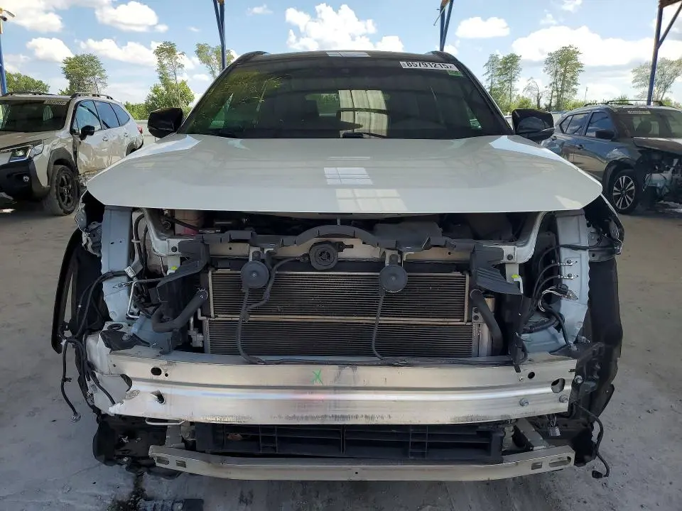 2019 TOYOTA RAV4 XSE  