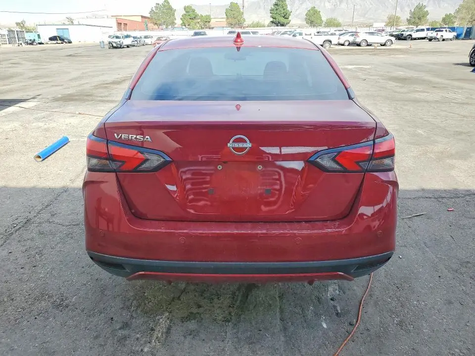 2025 NISSAN VERSA SV  