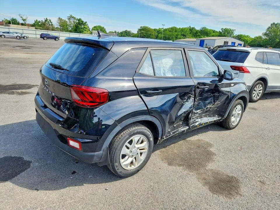 2021 HYUNDAI VENUE SE  