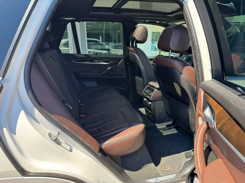 2017 BMW X5 XDR40E  