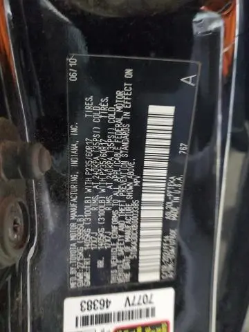 2011 TOYOTA SIENNA BASE  