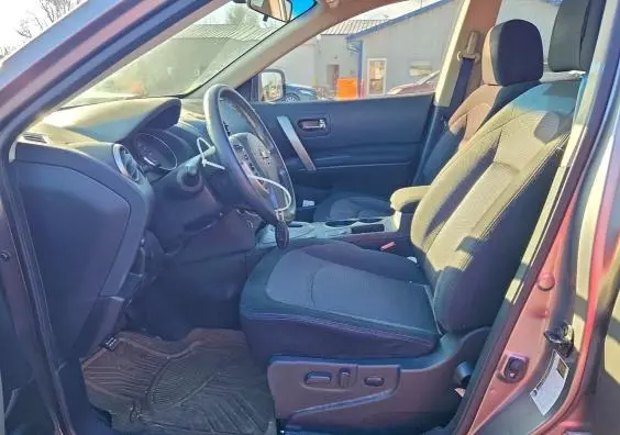 2012 NISSAN ROGUE S  