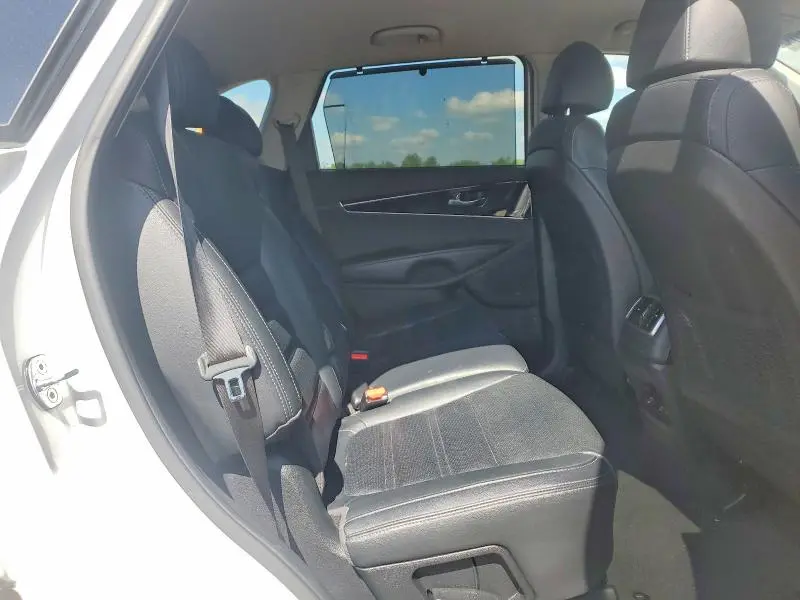 2018 KIA SORENTO EX  