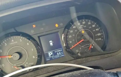 2015 TOYOTA SIENNA LE  