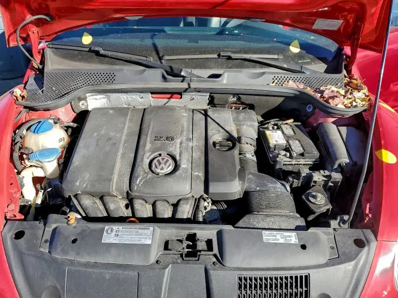 2013 VOLKSWAGEN BEETLE   