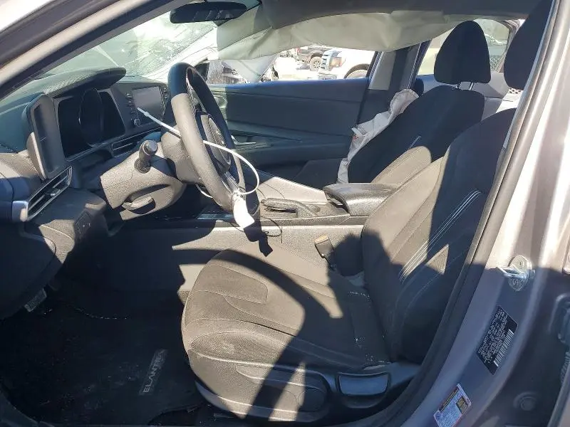 2021 HYUNDAI ELANTRA 4D   