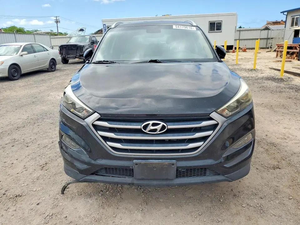 2017 HYUNDAI TUCSON SE PLUS  