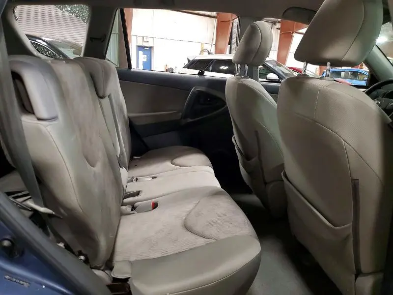 2011 TOYOTA RAV4 BASE  