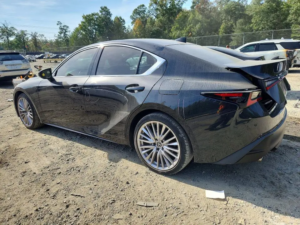2023 LEXUS IS 300  