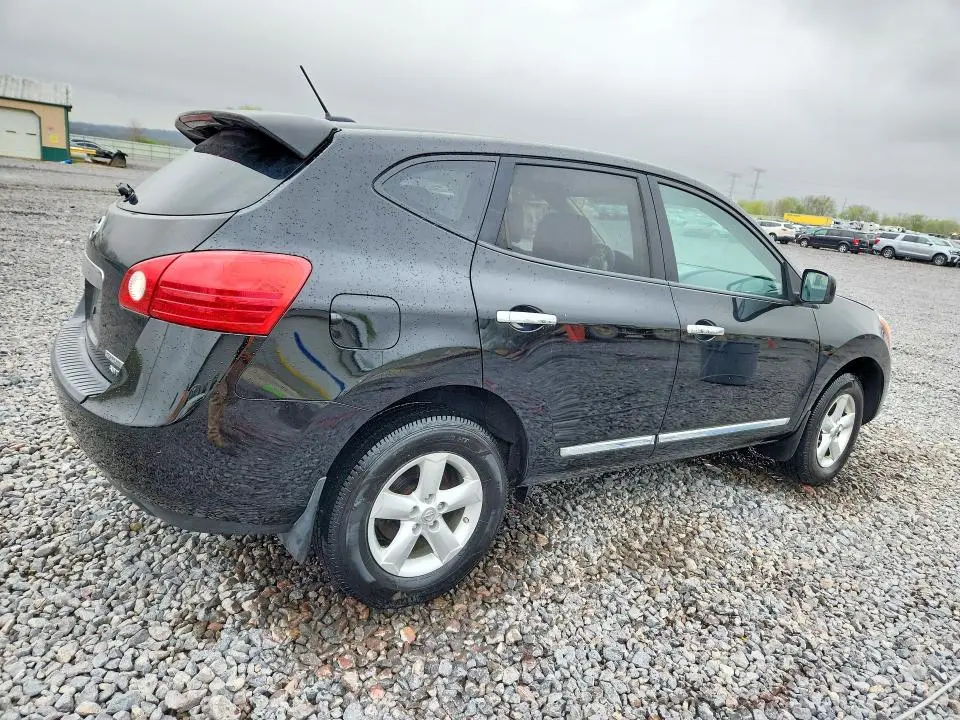 2013 NISSAN ROGUE S  