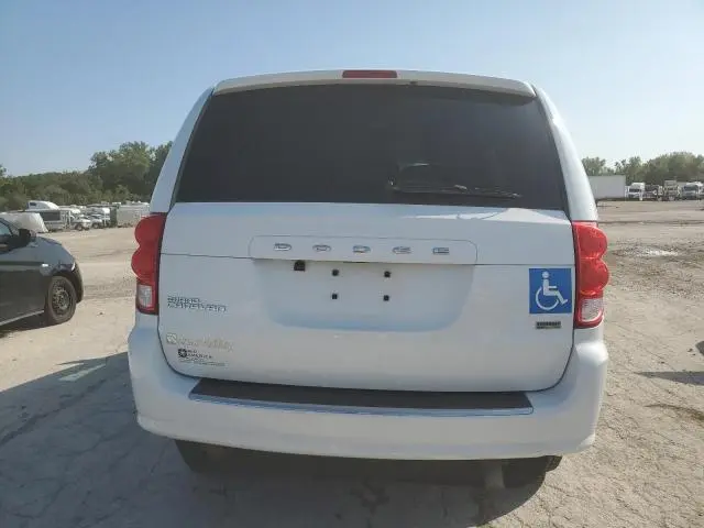 2016 DODGE GRAND CARAVAN SE  