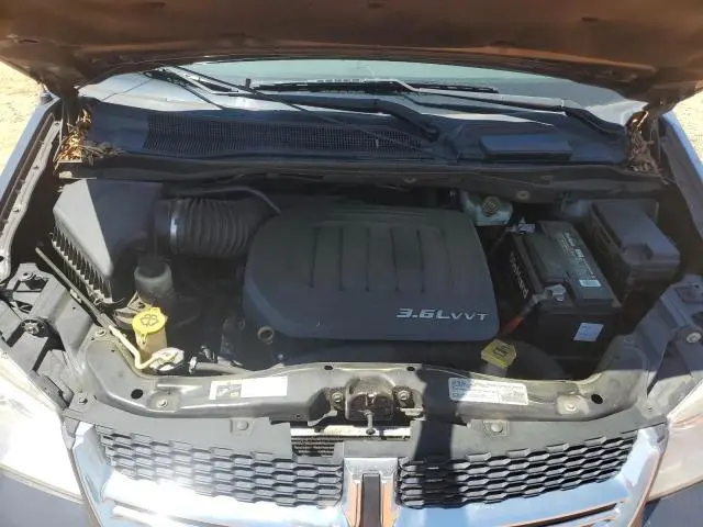 2017 DODGE GRAND CARAVAN SE  