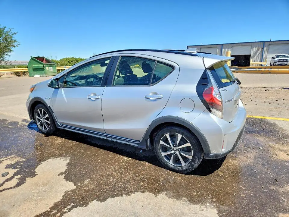 2018 TOYOTA PRIUS C TWO  
