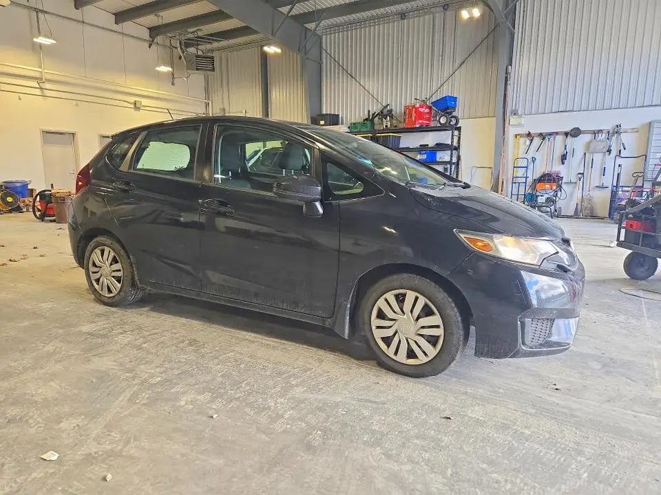 2015 HONDA FIT LX  