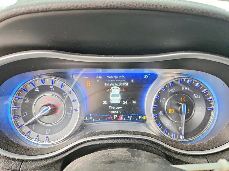 2017 CHRYSLER 300C   