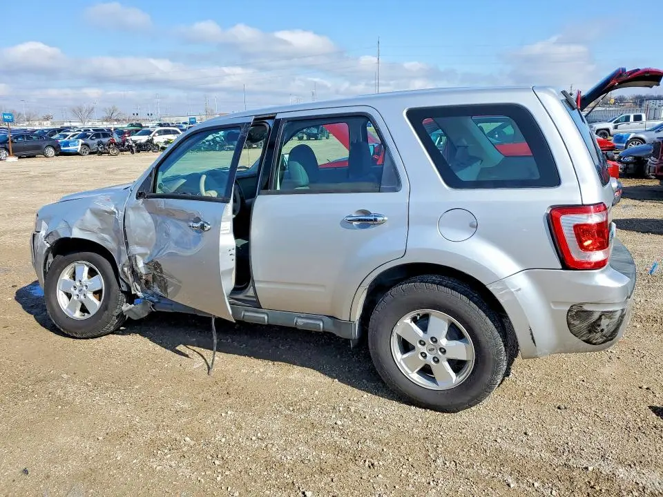 2011 FORD ESCAPE XLS  