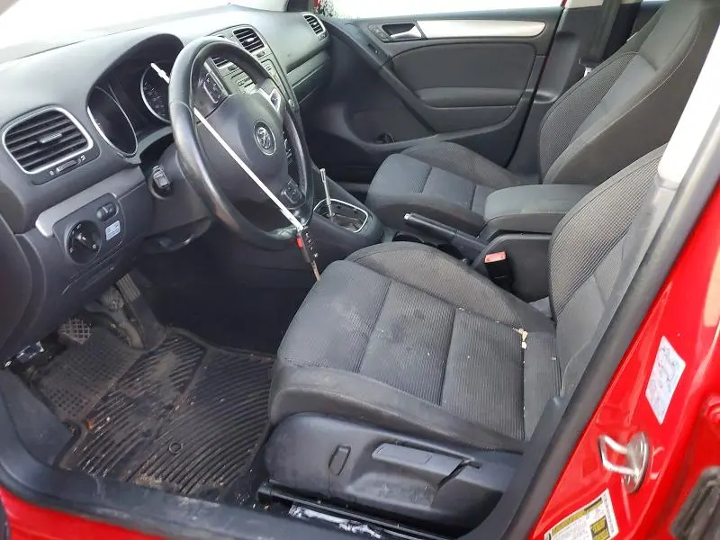 2013 VOLKSWAGEN GOLF   