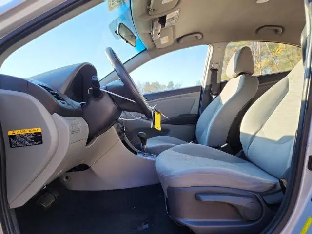 2015 HYUNDAI ACCENT GLS  