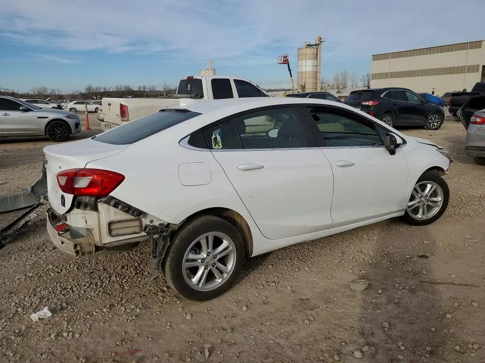 2018 CHEVROLET CRUZE LT  