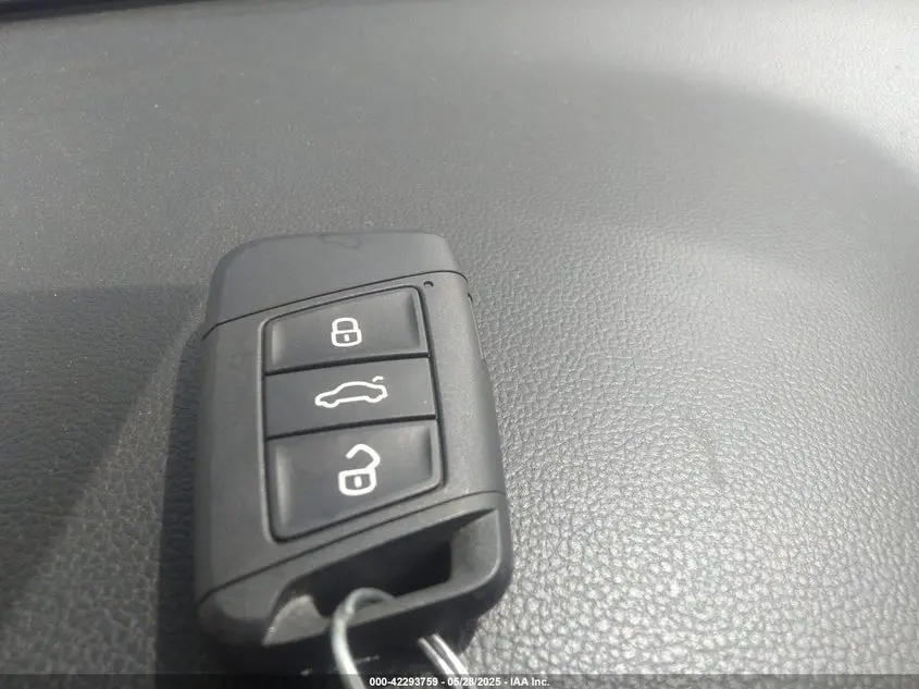 2018 VOLKSWAGEN ATLAS 3.6L V6 SE