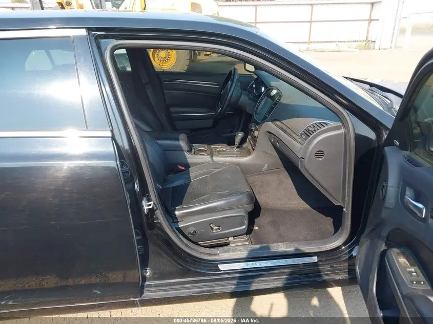 2012 CHRYSLER 300C  